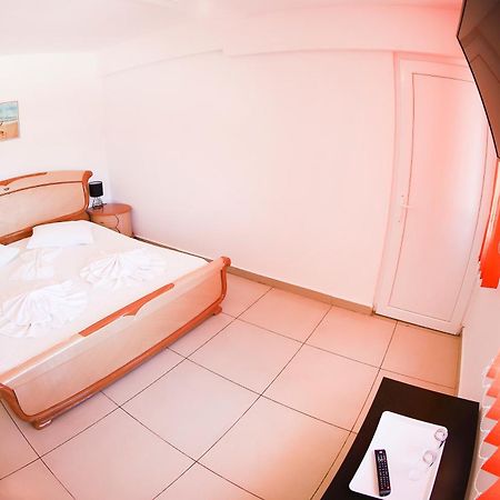 Hotel Proton K3 Neptun Esterno foto